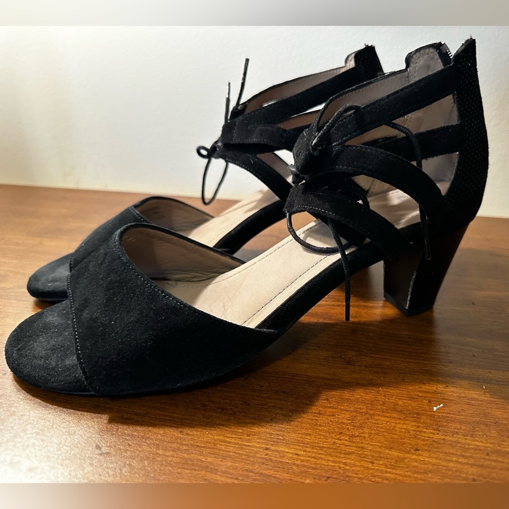 Women’s Ara leather comfort heeled sandals size 11 black